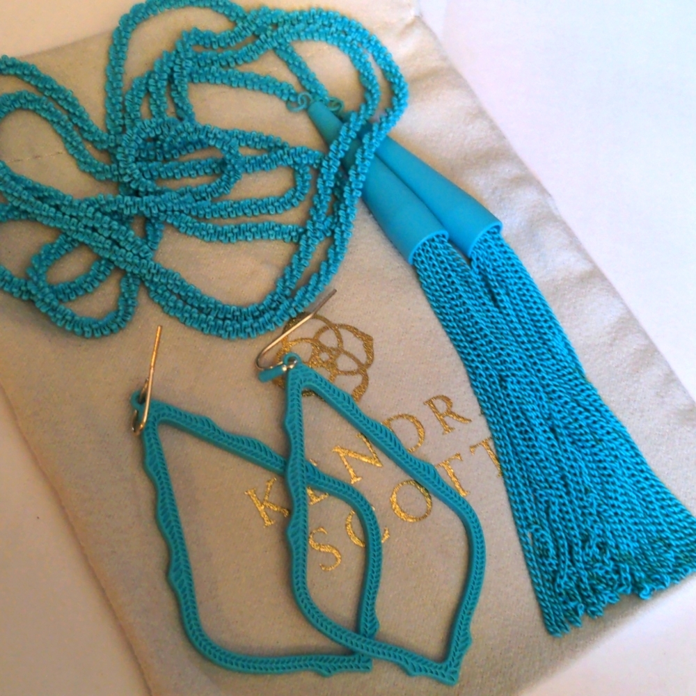Kendra Scott Larriett and earrings